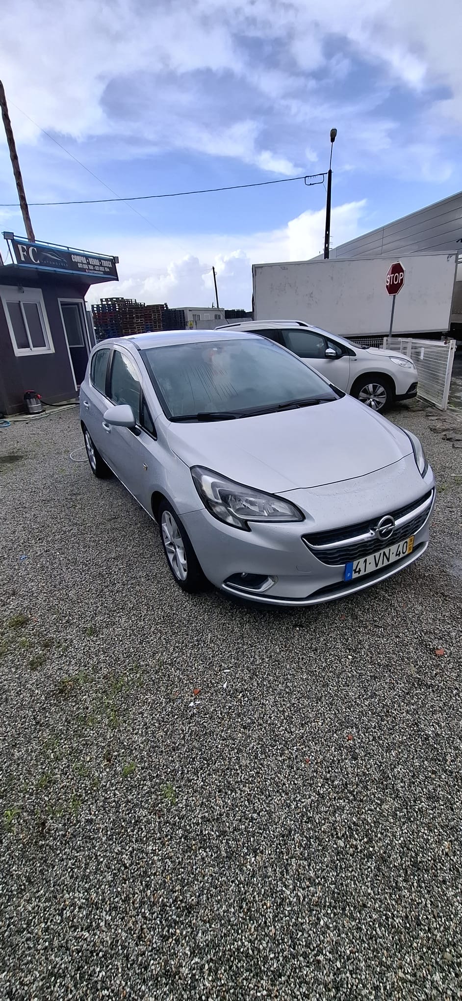 ff3d7403-ffd1-4042-a254-963b7d9d2988